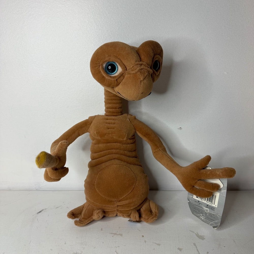 Toys R Us Exclusive ET Extra Terrestrial 20th Anniversary 12" Plush 2002 w/ Tags